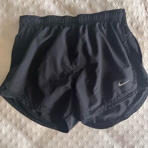 drifit running shorts - black - medium - nike brand - good condition